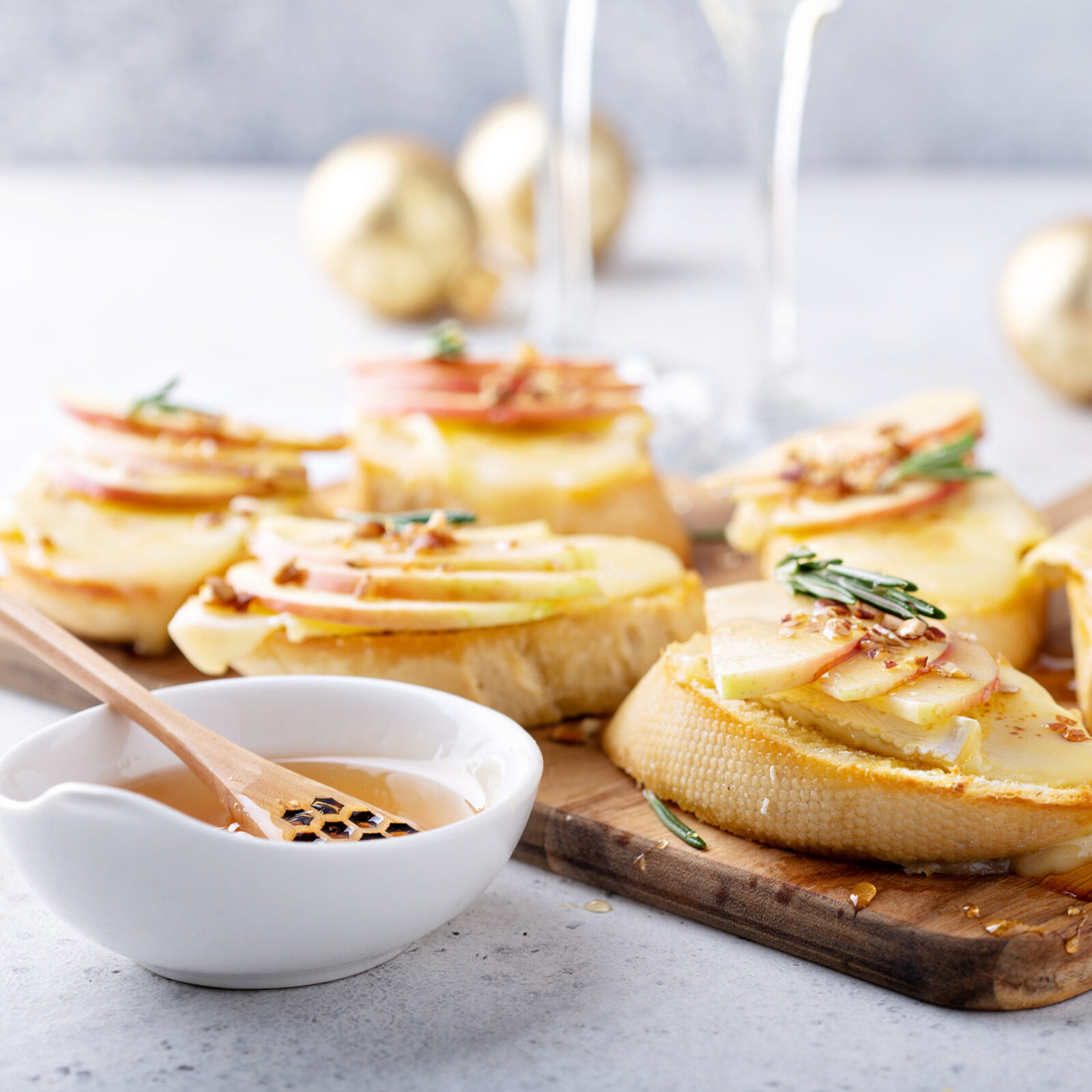 Pear and Brie Crostini with Rosemary and Idaho Honey | Idaho Preferred
